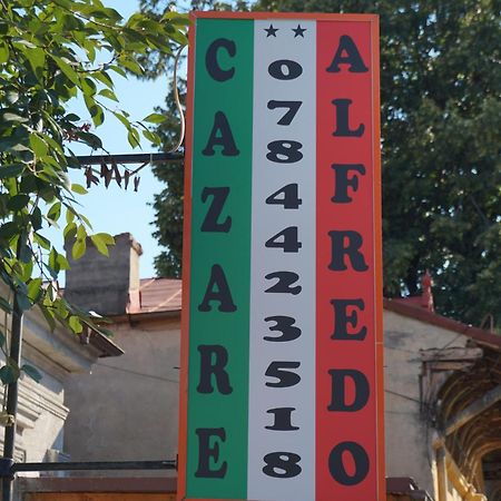 Cazare Alfredo ไกรโอวา ภายนอก รูปภาพ